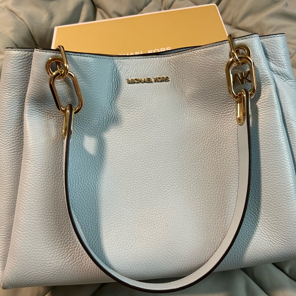 Michael Kors purse
